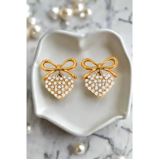Poppy Pearl Heart Earrings
